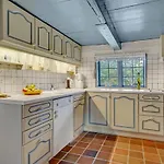 Дом отдыха Amazing In With Kitchen *