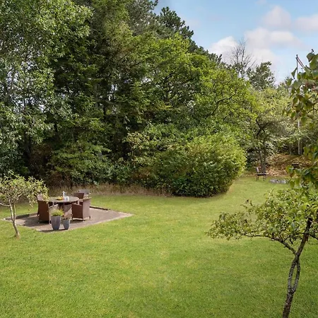 Amazing In Romo With Kitchen