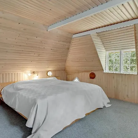 Amazing In Romo With Kitchen