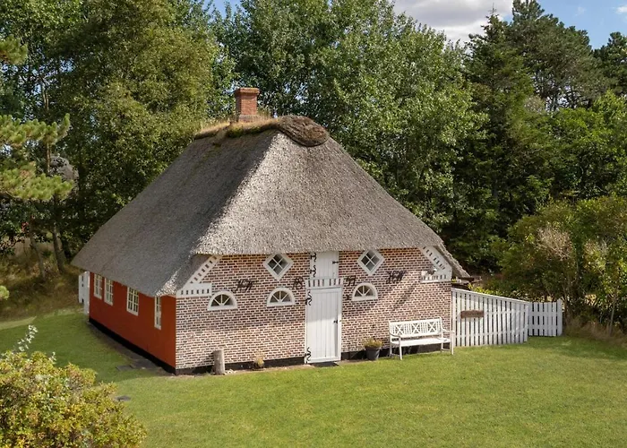 Feriehus Amazing In With Kitchen Romo